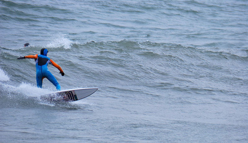 Surfed Lake Ontario Toronto in 12Foot Swell, 50 MPH