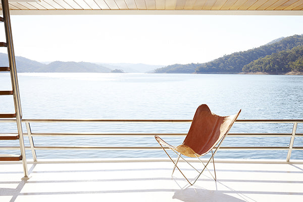 modern-outdoor-chair-on-deck