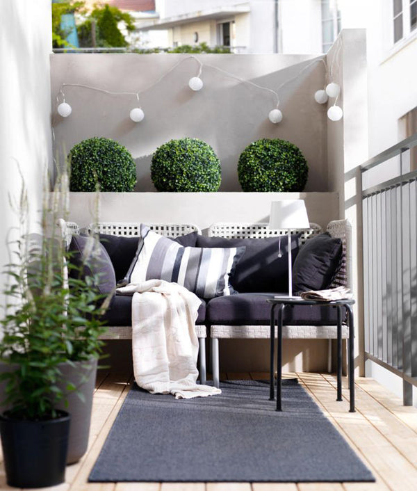 outdoor-plants-outdoor-furniture