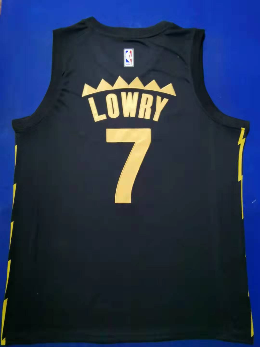 black toronto raptors jersey