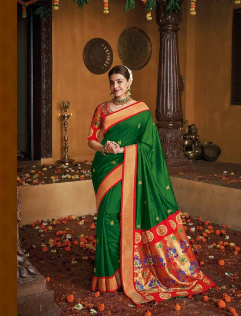 New Beautiful Kajal Aggarwal Kimora Sunehri Bridal Red Green Silk Sari