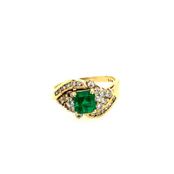 VINTAGE EMERALD AND DIAMOND RING