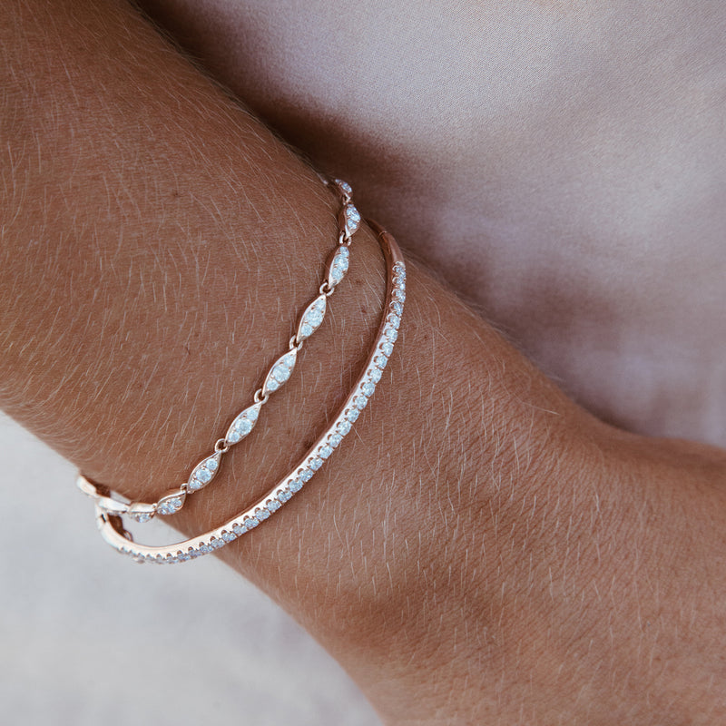 CLASSIC DIAMOND BANGLE