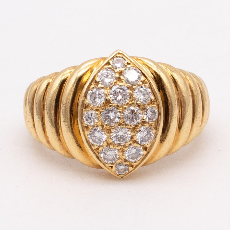 VINTAGE VAN CLEEF SCALLOPED ALMOND DIAMOND RING