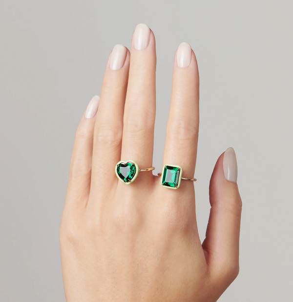 RECTANGULAR COCTAIL RING - EMERALD