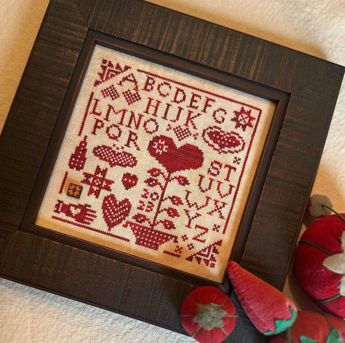 Collector's Heart 2023 by Heart in Hand Needleart Happy Little Stitch
