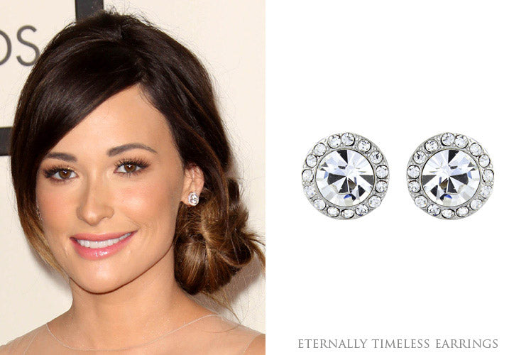 Kacey Musgraves wear diamond stud earrings