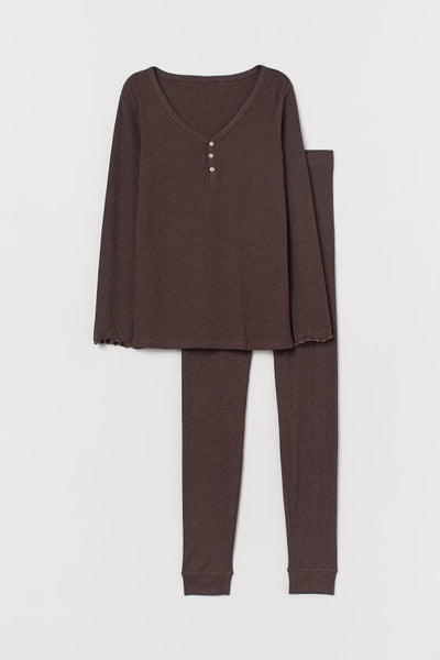 Jersey pyjamas HKD$179.00 (click to shop)