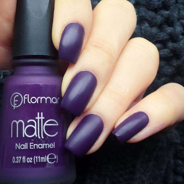 matte lavender nail polish