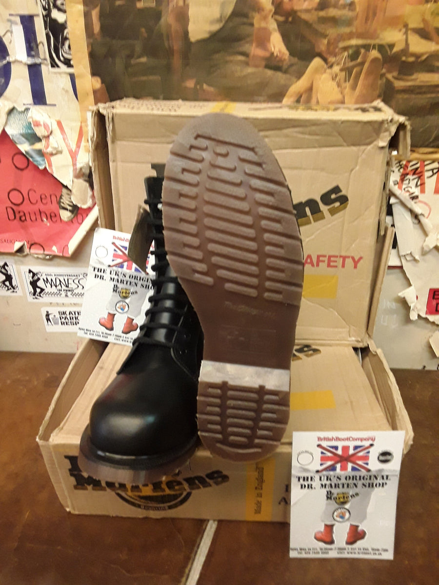 Dr.Martens Black  1919 10hole razor