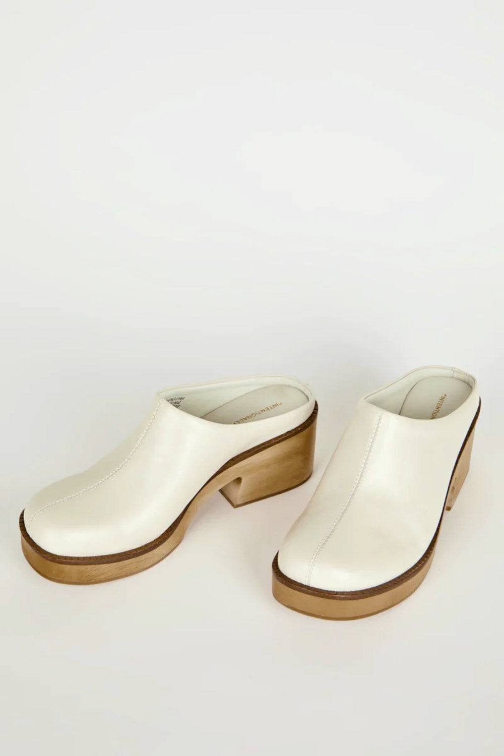 Cream Tides Clog