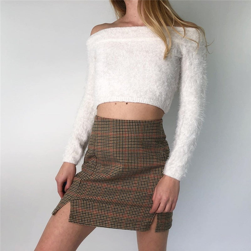 short skirt with slit