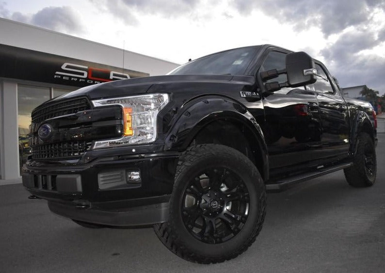 2020-ford-f150-lariat-sport-in-black-available-for-special-order