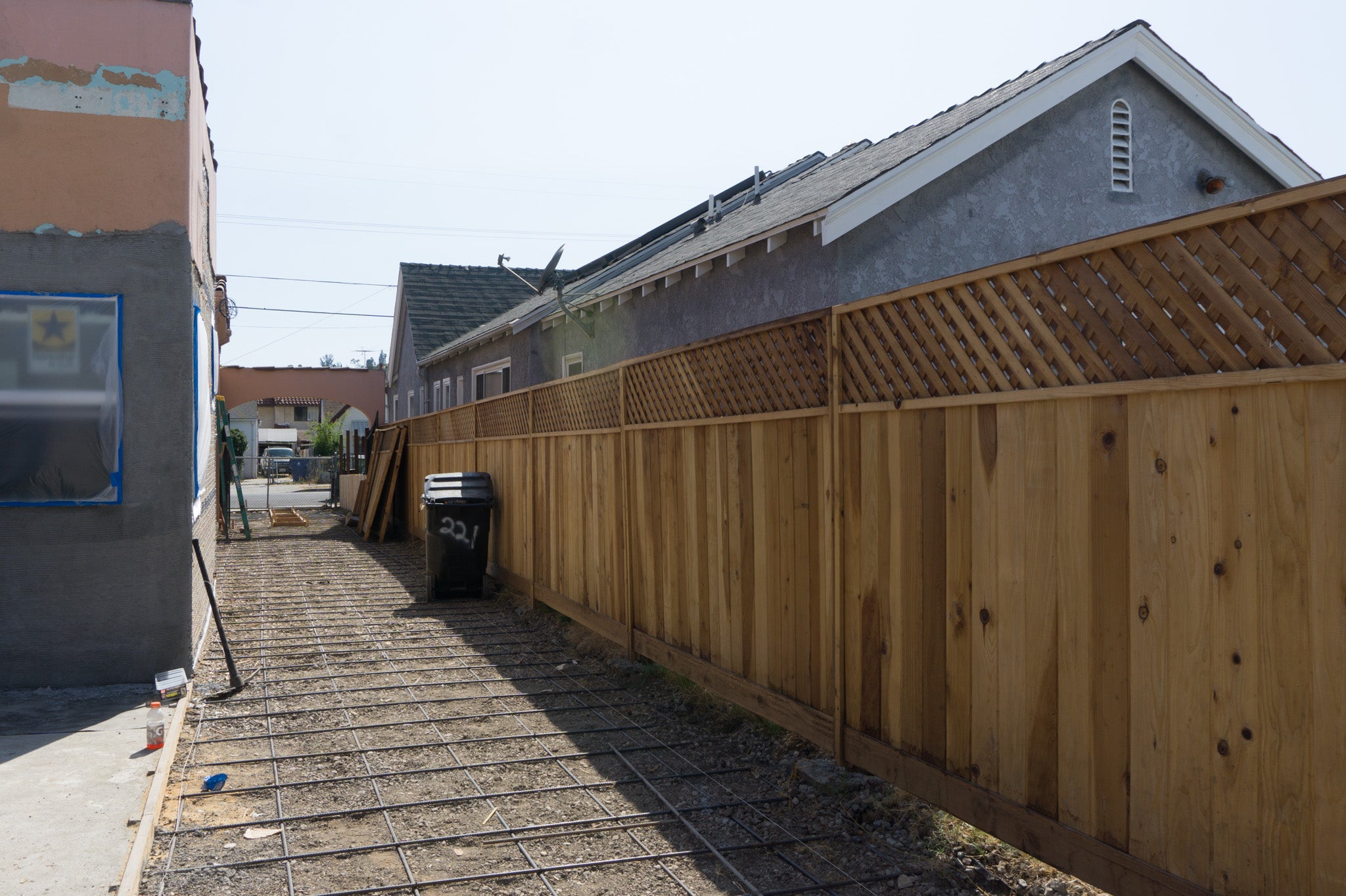 Recess Flip Highland Park House Drywall Installation Fence