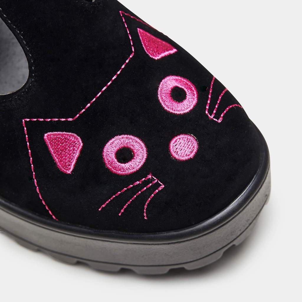fuji cat face shoes