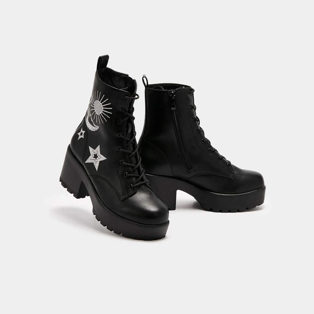 koi footwear astro boots