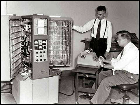 1950's Electronics Honeywell Vintage Computer Case Mod & Retro PC Build
