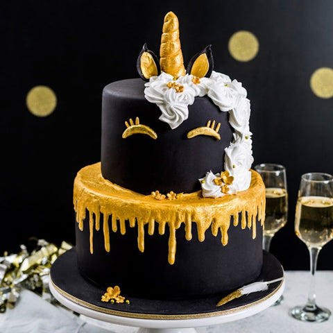 gateau en forme de licorne noire