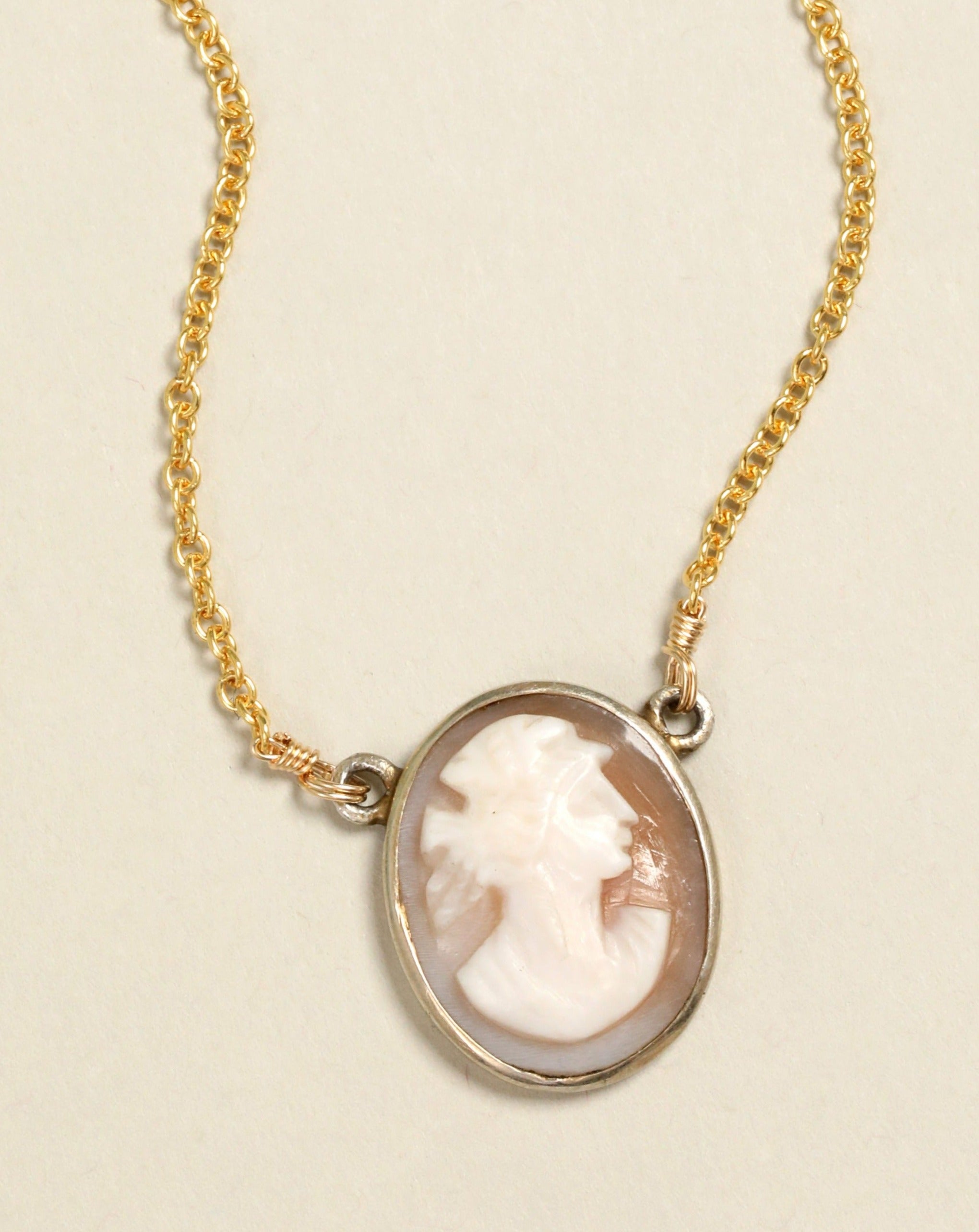 Vintage 9k Gold Small Cameo Pendant with Hat