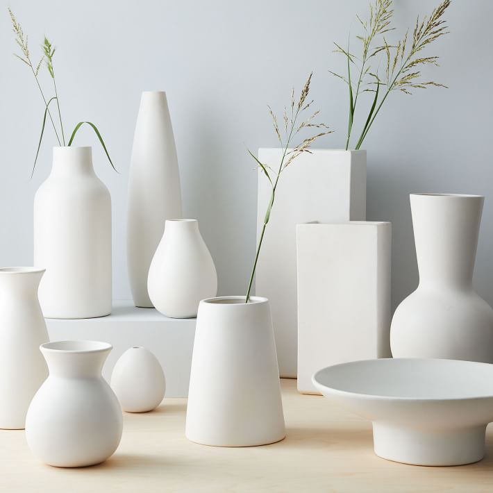 Easter decor ideas - Modern white vases West Elm