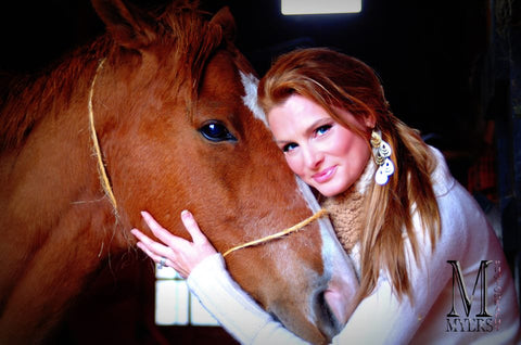 Julie Frykman of the equestrian style brand Equestrianista and her horse In Classic Fashion.