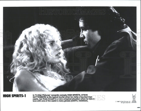 1988 Press Photo Steve Guttenberg and Daryl Hannah in "High Spirits" - Historic Images