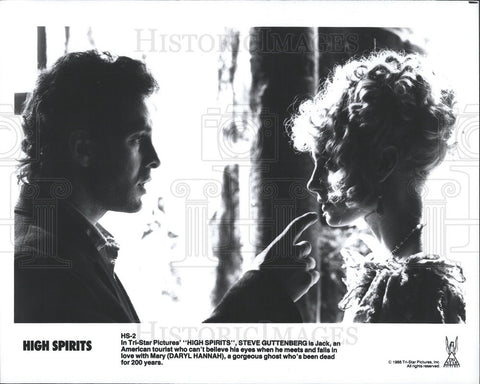 1988 Press Photo Steve Guttenberg and Daryl Hannah in "High Spirits" - Historic Images