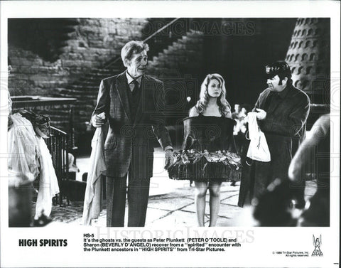 1988 Press Photo Peter O'Toole and Beverly D'Angelo in "High Spirits" - Historic Images