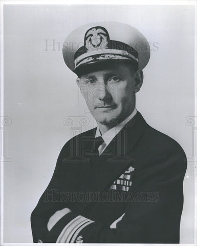 1965 Press Photo Rear Admiral Gordon McLintock Superintendent United States - Historic Images