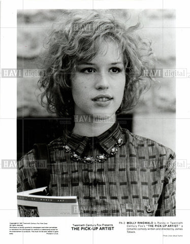 1987 Press Photo Molly Ringwald actress singer dancer - Historic Images