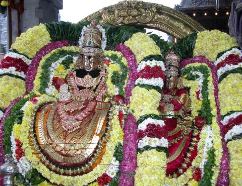 Arunachaleswarar Temple in Thiruvannamalai Anarghyaa.com