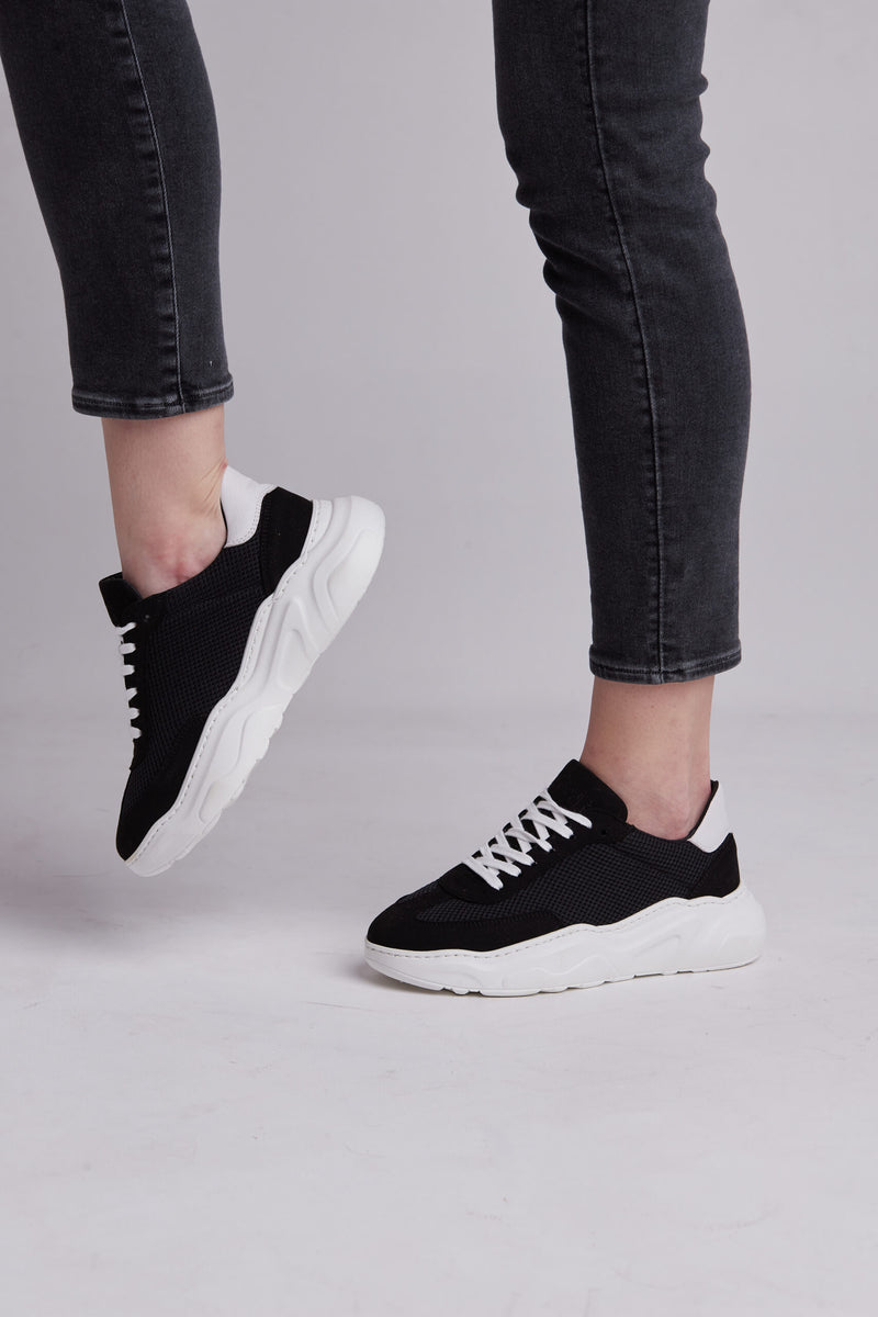 Sustainable Sneaker Black