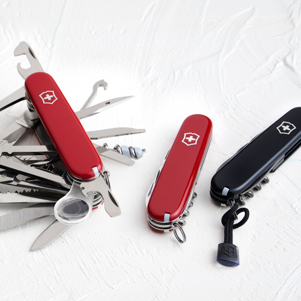 http://cdn.shopify.com/s/files/1/0258/3566/7561/collections/All_Victorinox-SAKs_1200x1200.jpg?v=1643395318