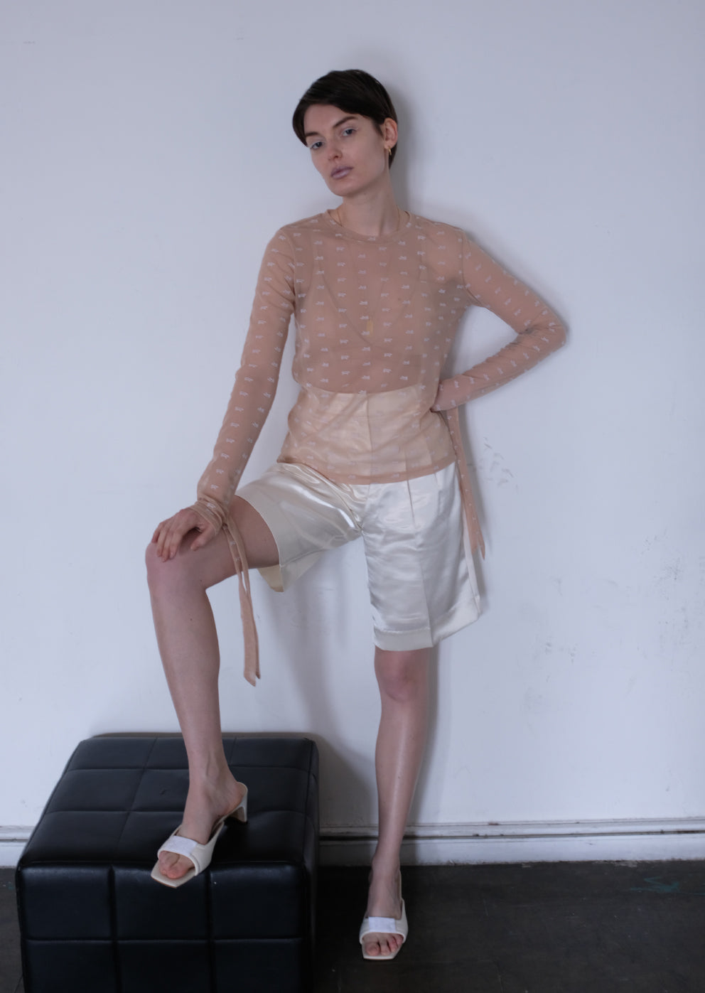 DH logo sheer shirt / Nude