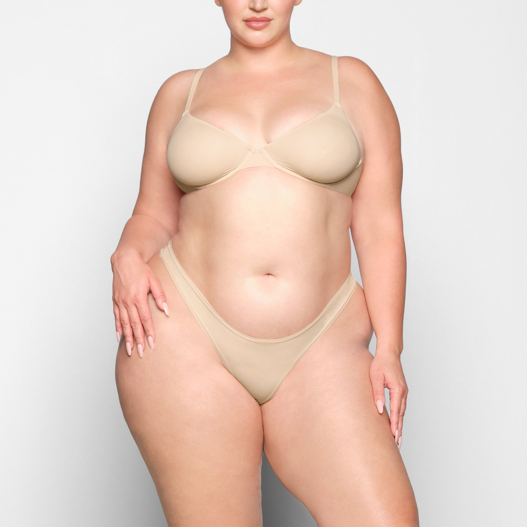 Buy SKIMS Fits Everybody Unlined Underwire Bra - Sand At 18% Off