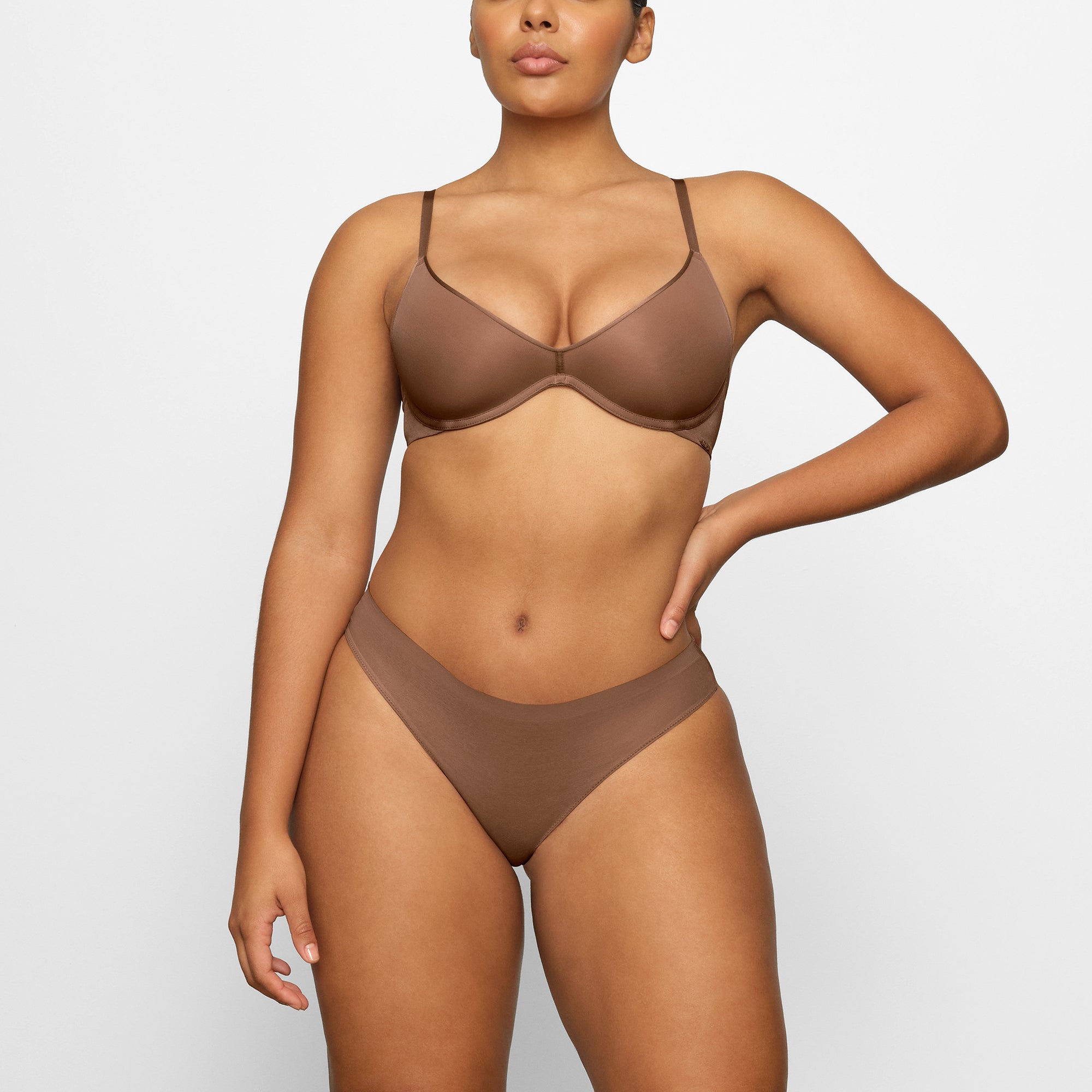 WEIGHTLESS SCOOP BRA | SLATE