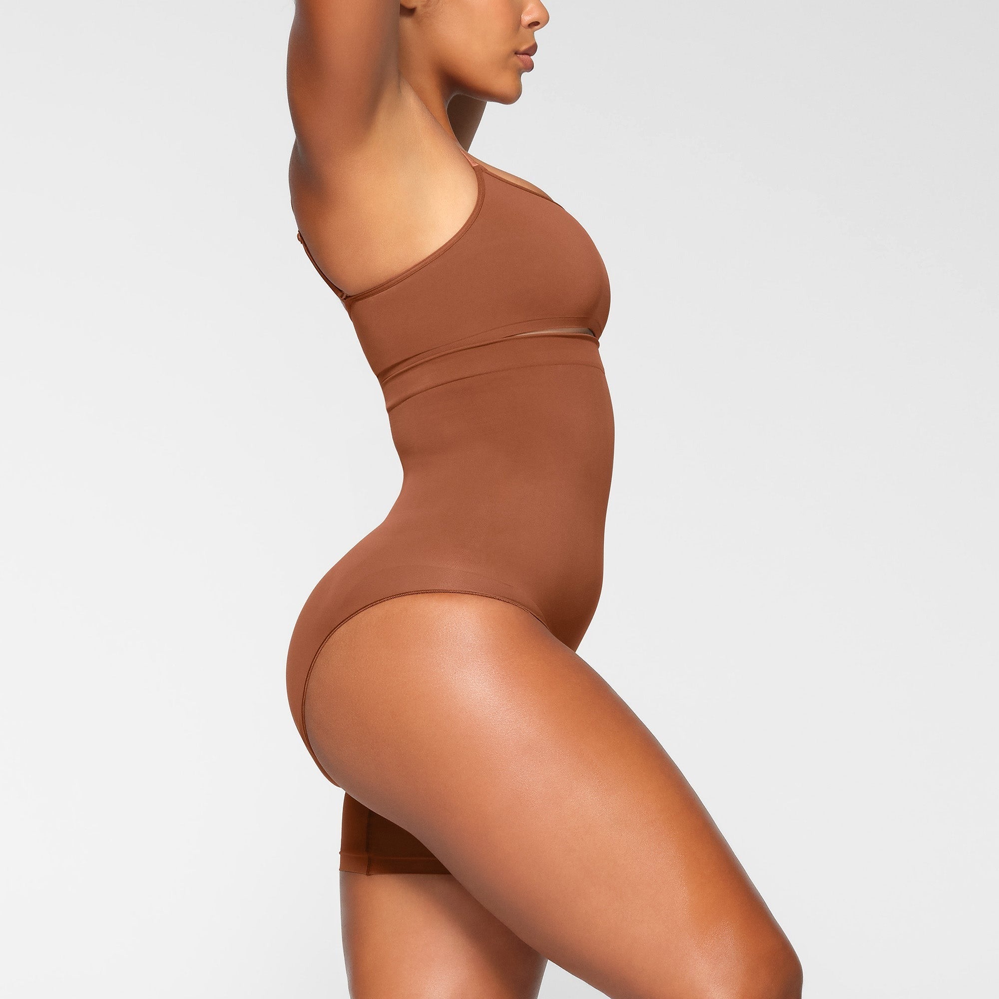 SKIMS seamless Sculpt Mid Thigh Short Bodysuit Size L - Bronze Brown