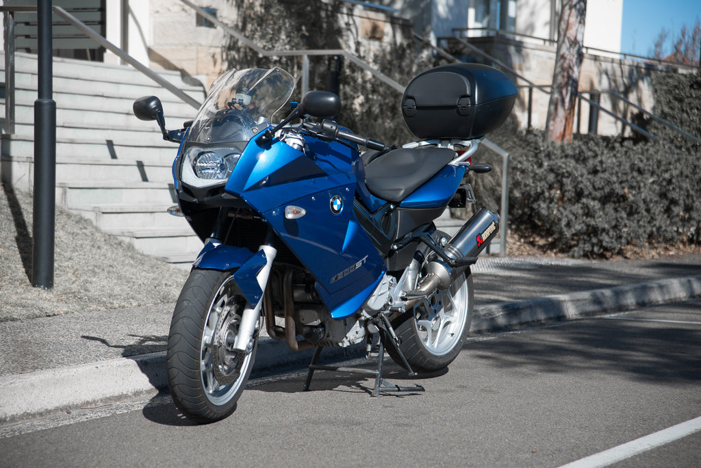 BMW F800ST Blue Review