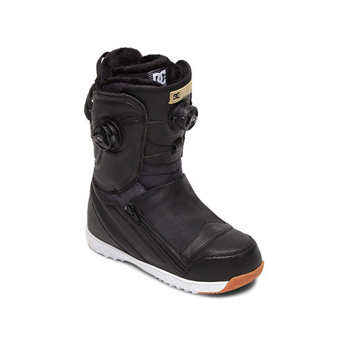 dc mora snowboard boots