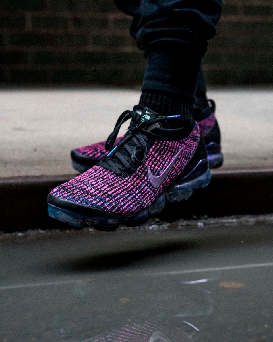 vapormax flyknit 3 throwback future