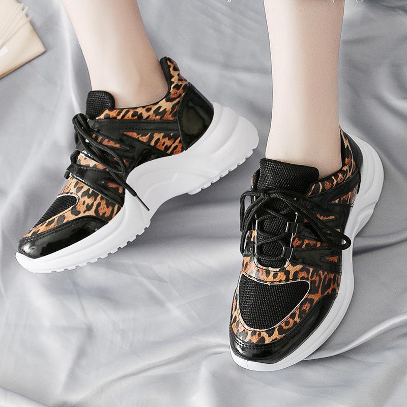 flat heel sneakers