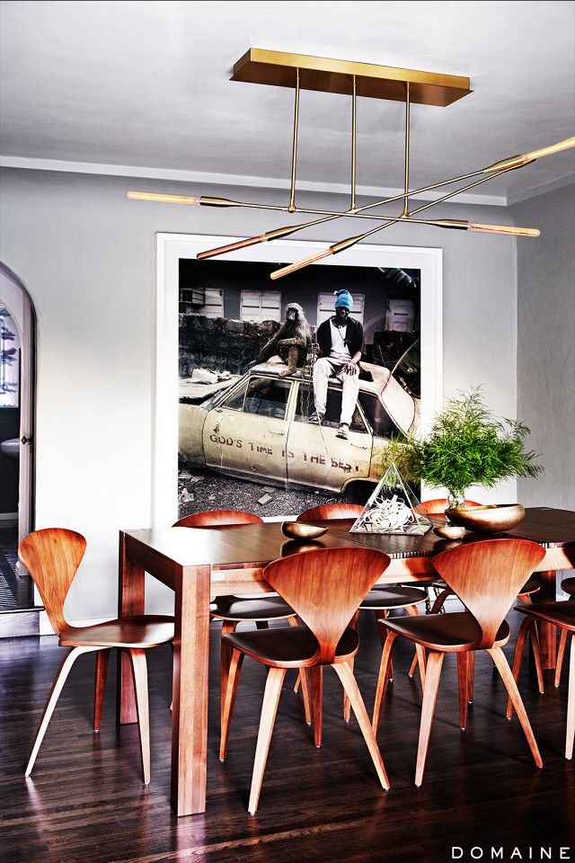 Oversized art in an LA dining room via Simply Framed 