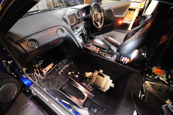 GTR Interior Console Dismantled