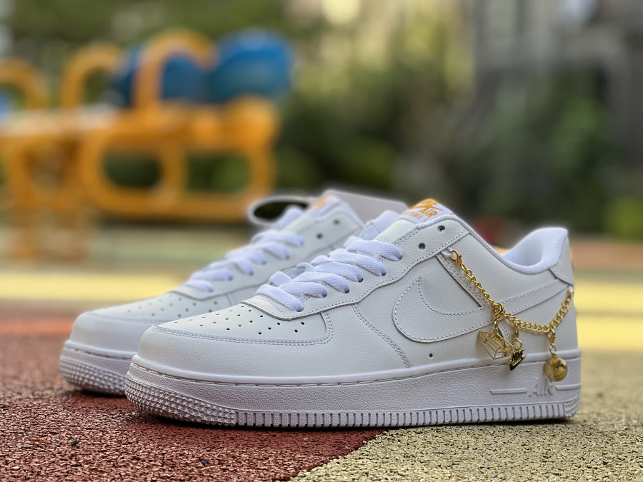 nike charm air force 1