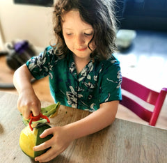 My 6yr old using her Opinel peeler 