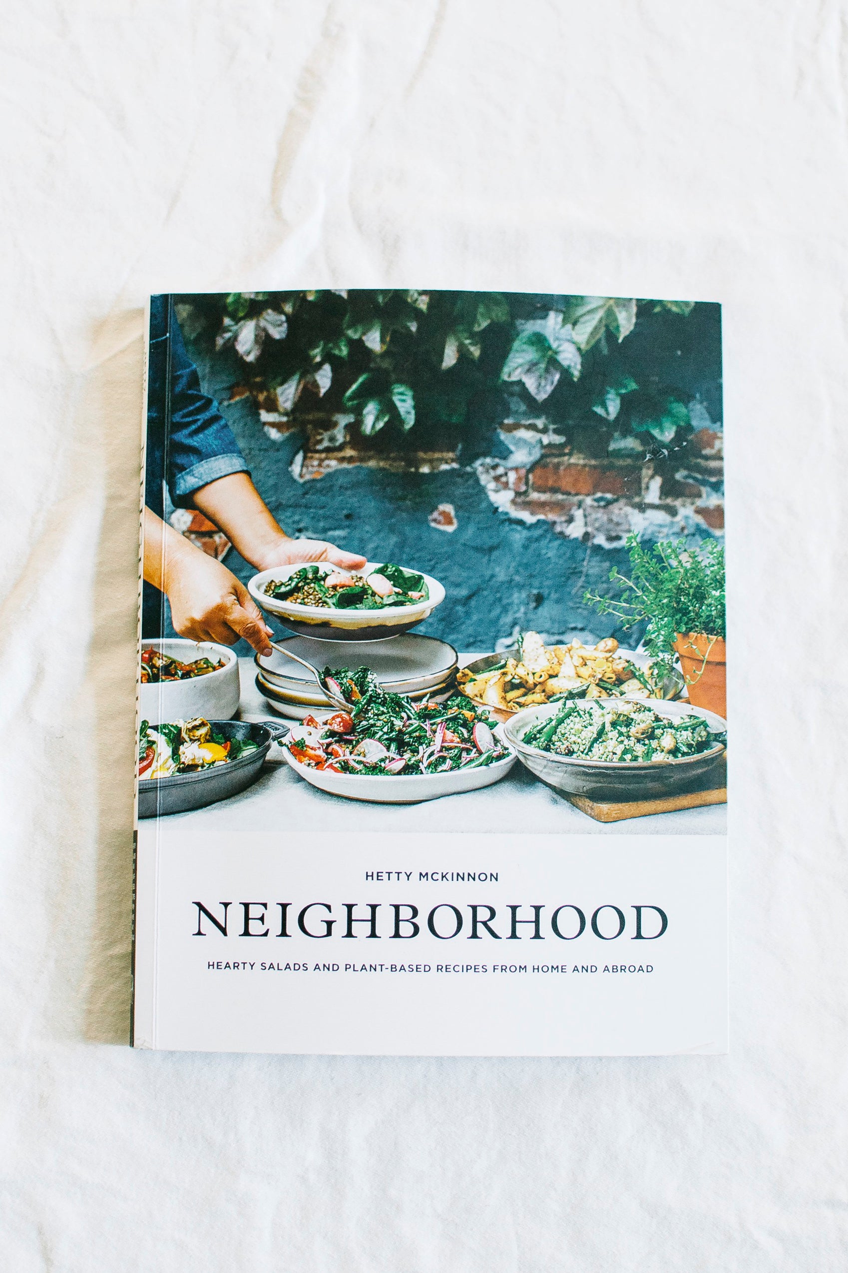 book review: neighborhood by hetty mckinnon