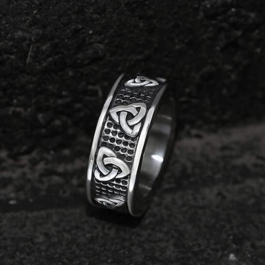 mens celtic rings - Gthic.com - Blog