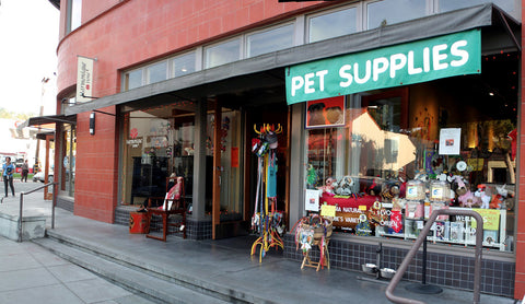 Pet supplies