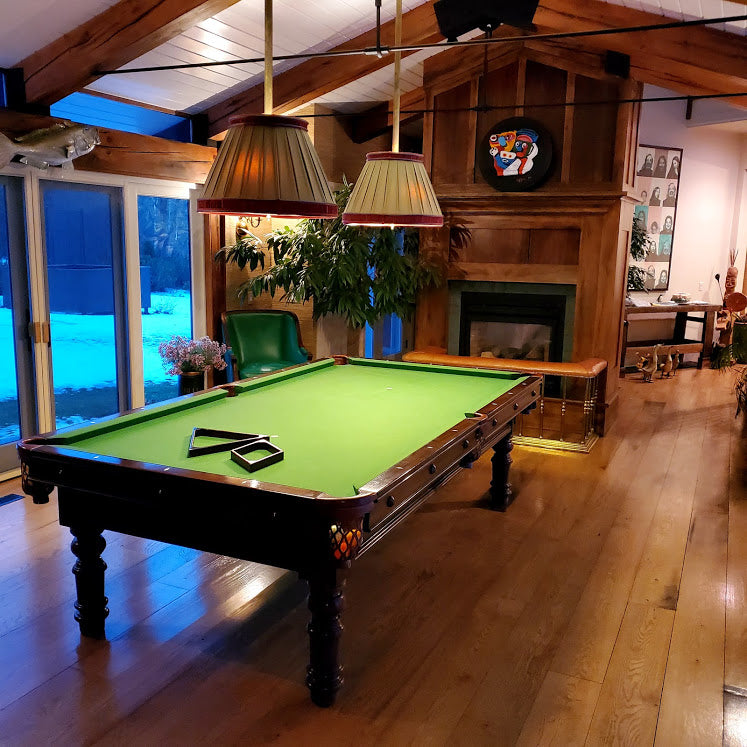 billiards room