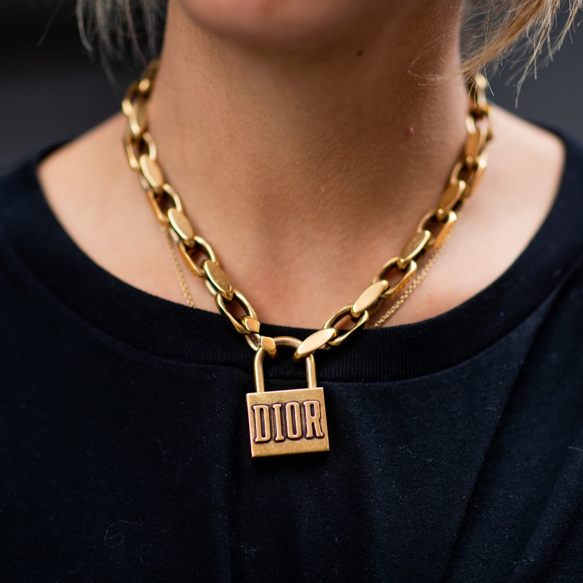 dior lock necklace gold